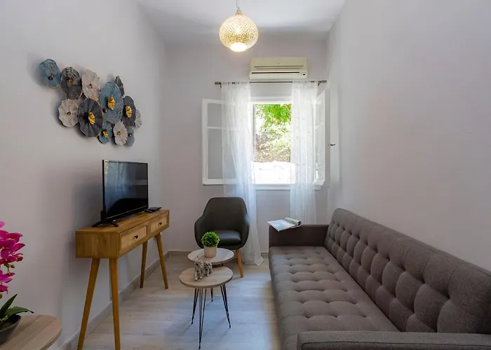 H&G Old Town Apartment