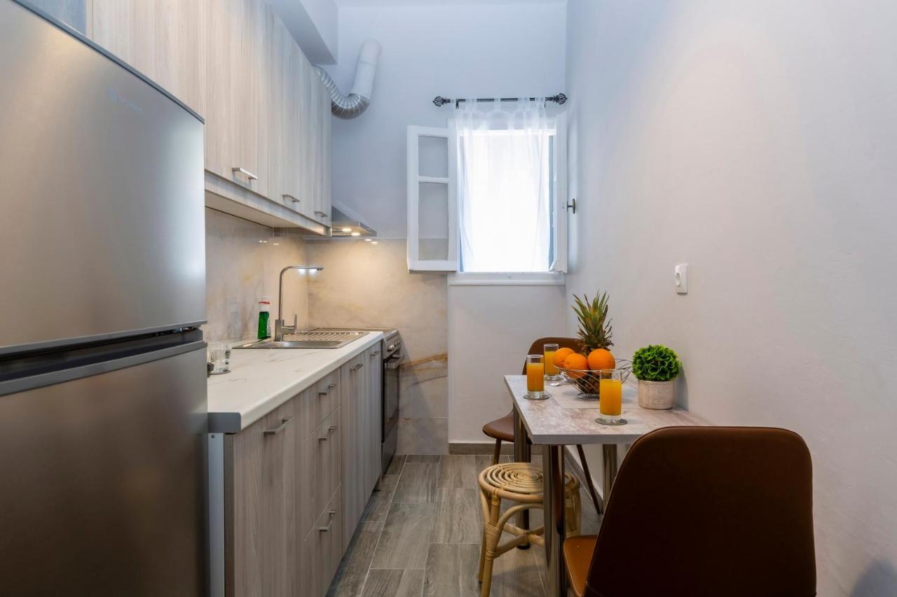H&g Old Town Apartment